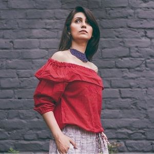 Mersmora Off The‎ Shoulder Red Linen Blend Lagenlook Ruffled Blouse- Size Small